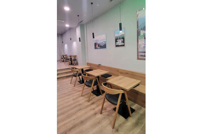 Krušný kafe - barové židle GURU Bar a laminovaný pult