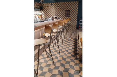 Valhalla Beer Club - barové židle Harvard