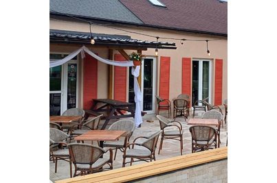 Penzion Slunečno - křesla BLOIS a sklápěcí stoly MODENA 4 Black