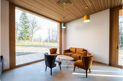 Střední škola Jana Blahoslava - křesla Lautrec a sedačka Willy