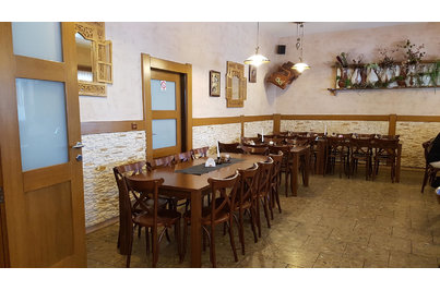 Restaurace U Kapličky Malá Hraštice - Restaurace U Kapličky - stoly 561 Classic a židle Lugano