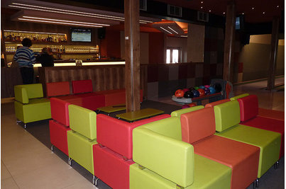 Tukan restaurace bowling - sedací systém DADO