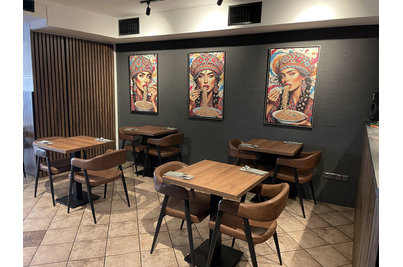 Rafariz Noodle House - stoly PRATO 16 a židle MONTREAL