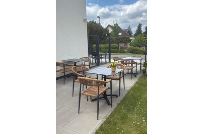 Pekařství AnyKa Dobřichovice - židle Jonah/Amsterdam a sklápěcí stoly MODENA 4