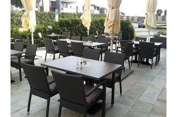 VÝPRODEJ ZAHRADNÍHO NÁBYTKU PRO RESTAURACE VÝPRODEJ ZAHRADNÍHO NÁBYTKU PRO RESTAURACE