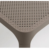 detail odkládacího stolku NET 40