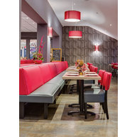 restaurace s podnožemi Pise 09