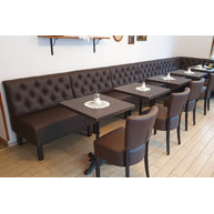 stoly s podnožemi Bistrot 3 a židle Isabela