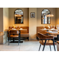 židle MONTREAL a stoly PRATO 30 QLTD