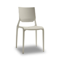 židle Sirio ve světle šedé barvě