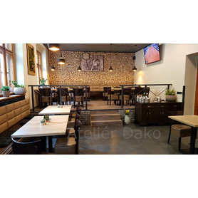 Nábytek do restaurace - židle Lido a stoly Prato 16 v restauraci Botič