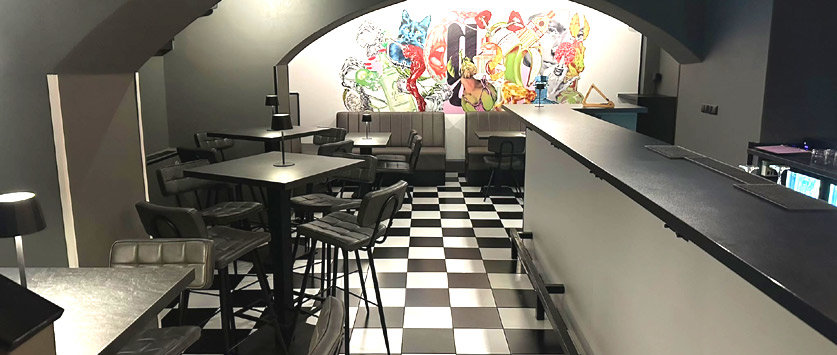 Gin Twist Bar
